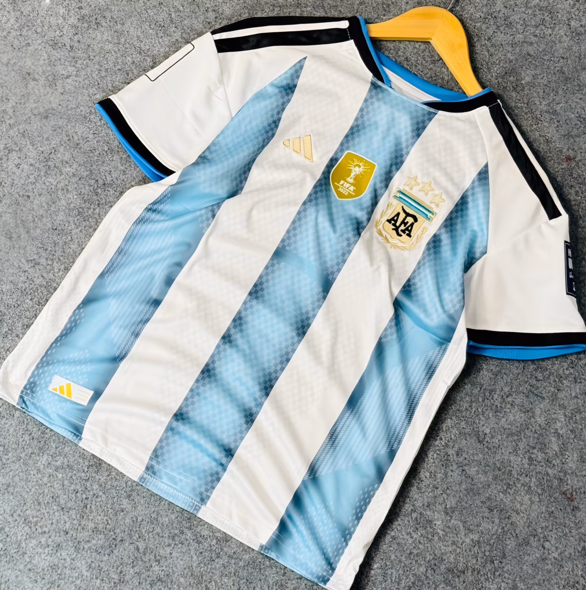 Argentina 2024-25 Home Jersey - Golden Badge 3-Star Edition (Fan Version)